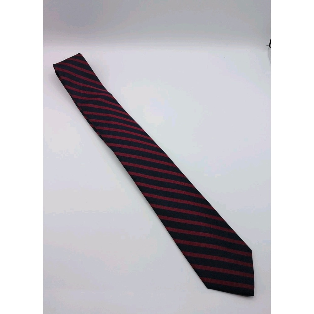 Tommy Hilfiger Men's Silk Blend Tie Classic Blue And Red Striped NWOT